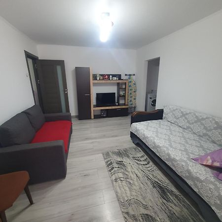 Apartament Beatrice Apartment นาโวดาริ ภายนอก รูปภาพ