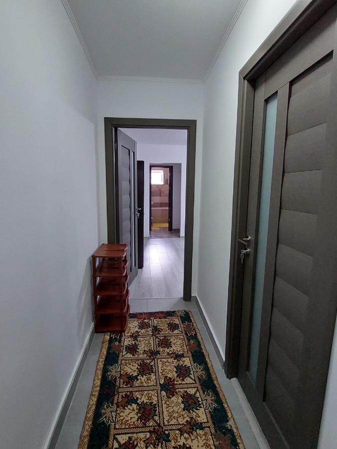 Apartament Beatrice Apartment นาโวดาริ ภายนอก รูปภาพ